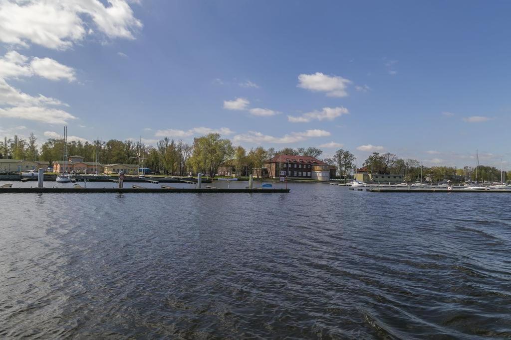 Centrum Zeglarskie Domki Kempingowe Szczecin Exterior foto